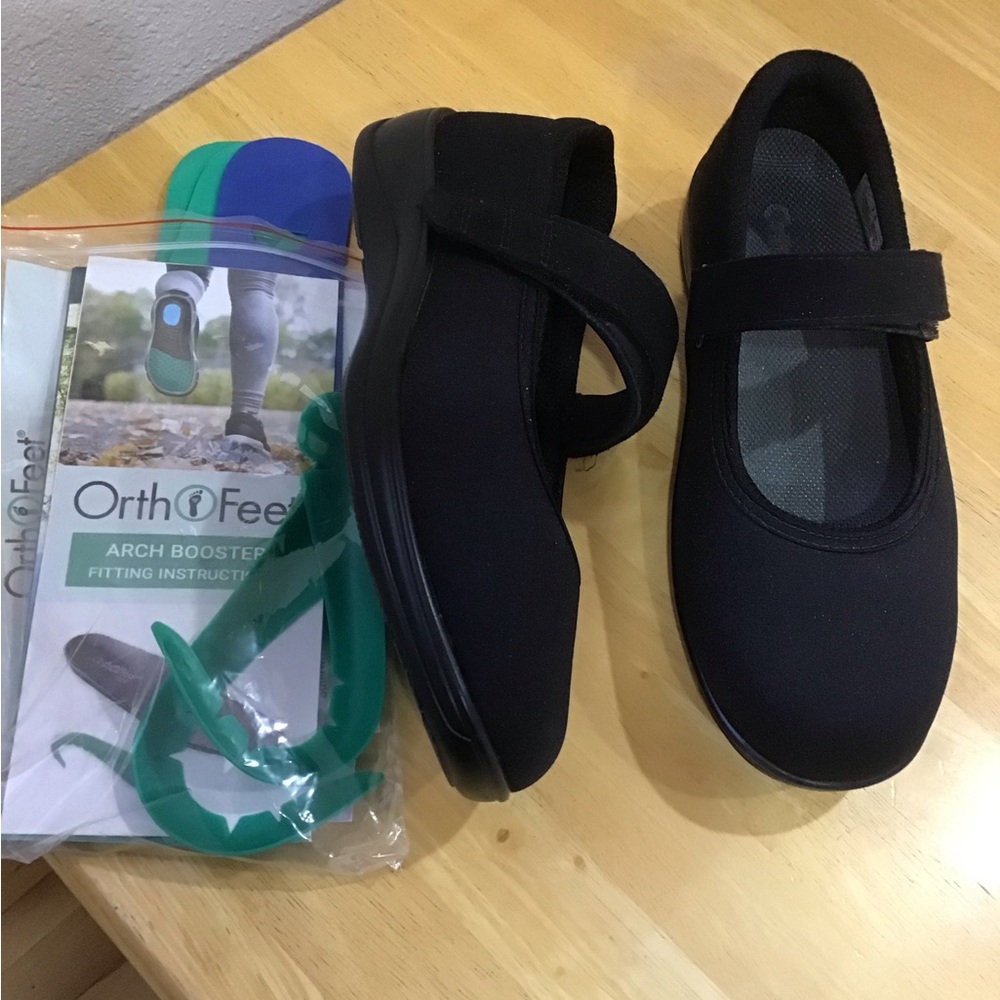 Orthopedic Black Mary Jane Style Shoes - Picture 2 of 7